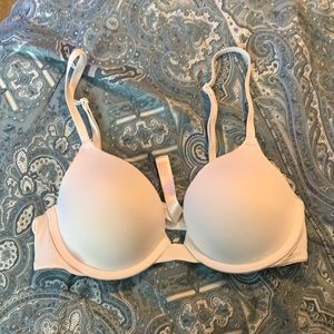 PINK WHITE T SHIRT BRA SIZE 34A